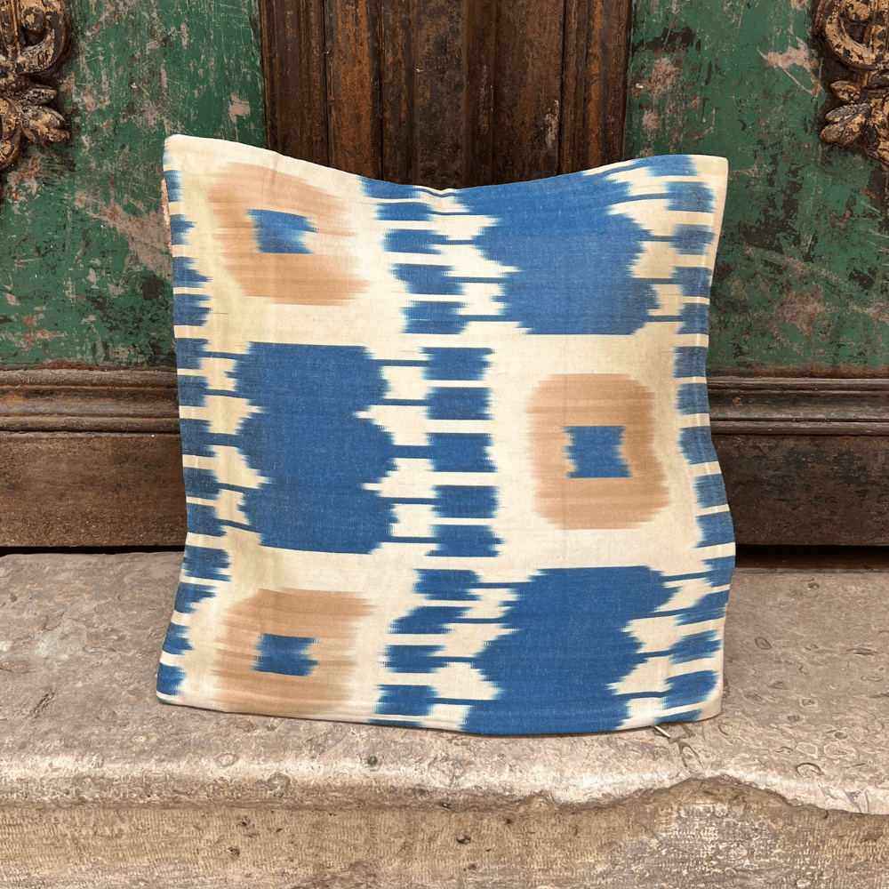 2 Ikat Seidenkissenhüllen 40x40 6 - VACA VACA