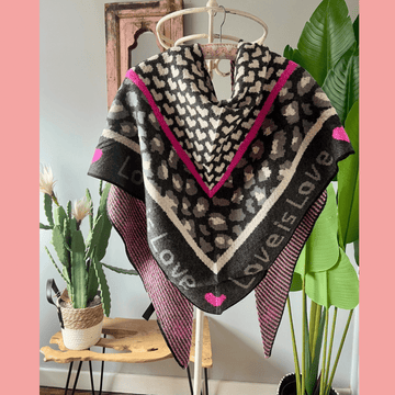 Dreieckstuch mit Cashmere - Anteil schwarz - VACA VACA